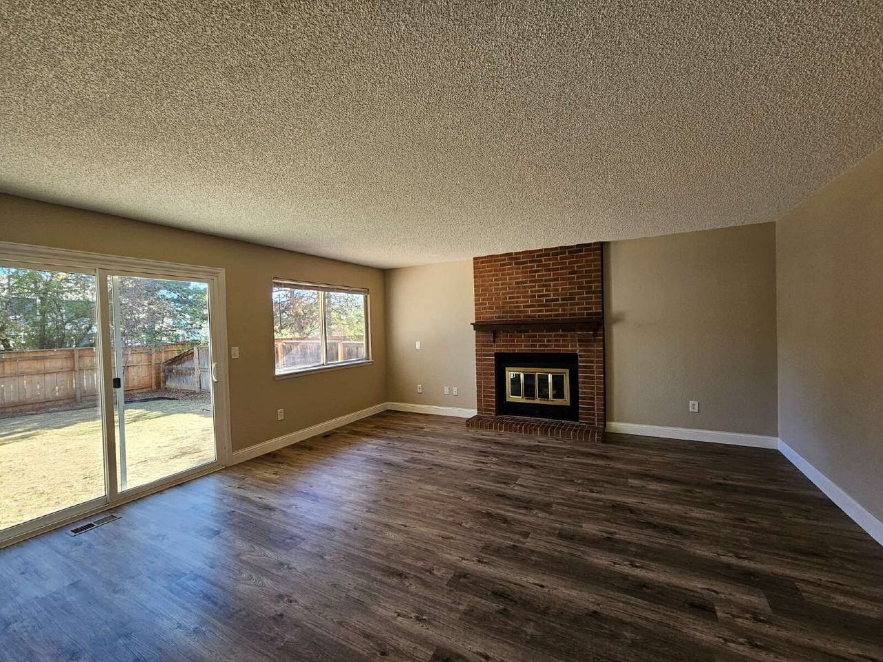 180 Prairie Ridge Rd - Photo 5 of 23