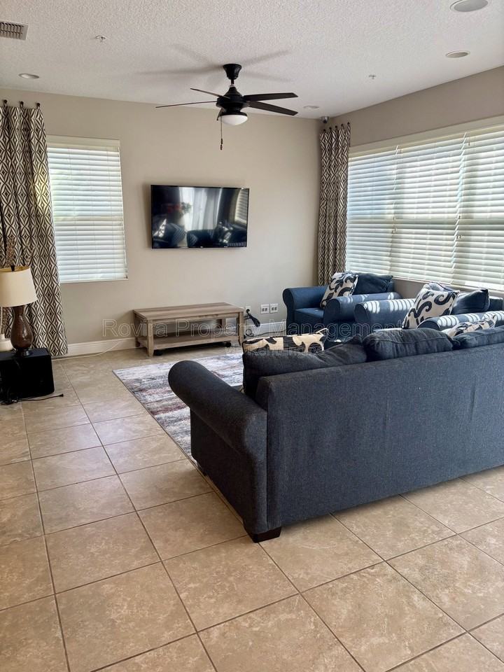 1114 Palma Verde Pl - Photo 5 of 15