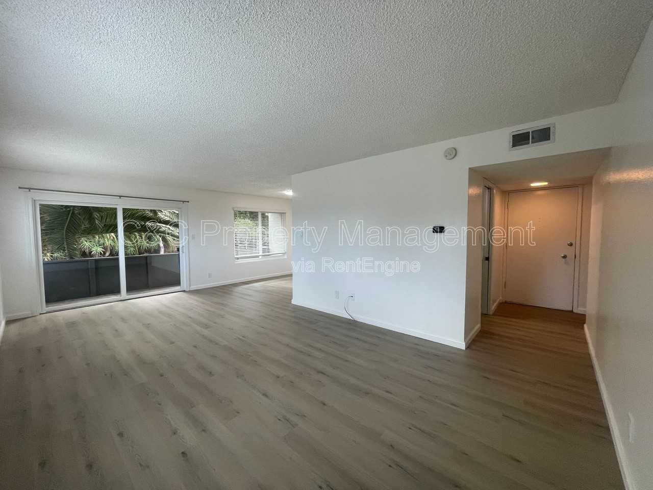 260 Lighthouse Ave - Photo 3 of 6