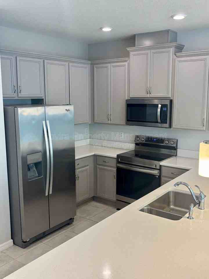 5124 Crown Haven Dr #1 - Photo 4 of 17
