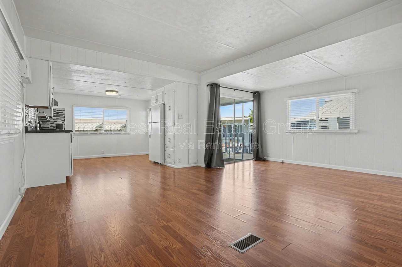 3913 Castro Valley Blvd #72 - Photo 4 of 16