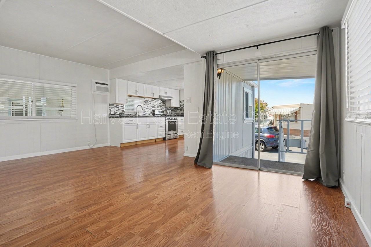 3913 Castro Valley Blvd #72 - Photo 6 of 16