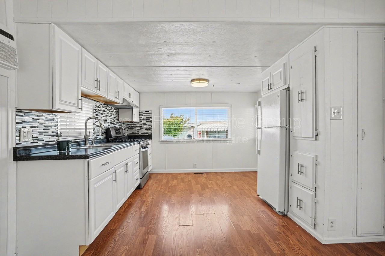 3913 Castro Valley Blvd #72 - Photo 7 of 16