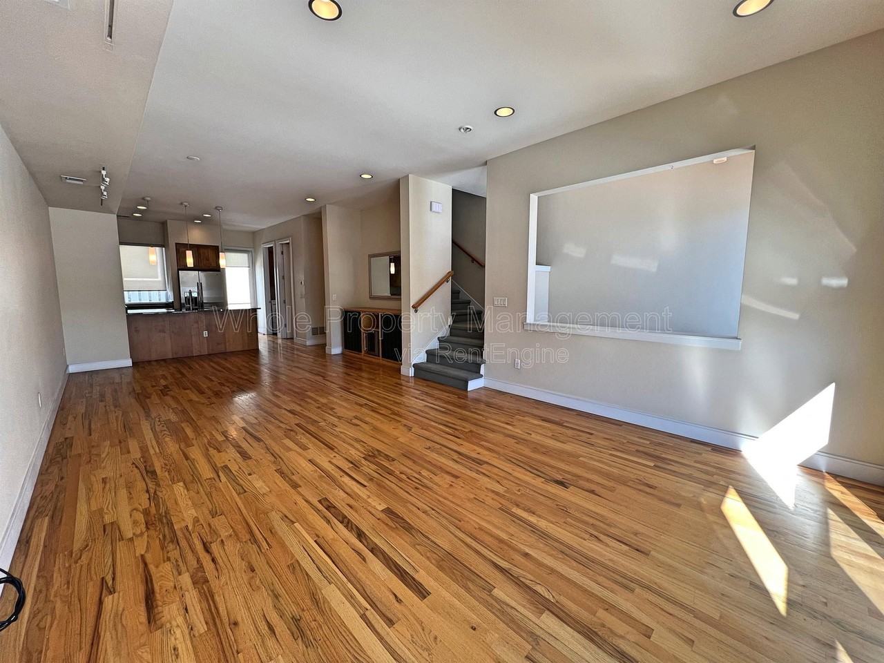 2403 Bryant St - Photo 4 of 40