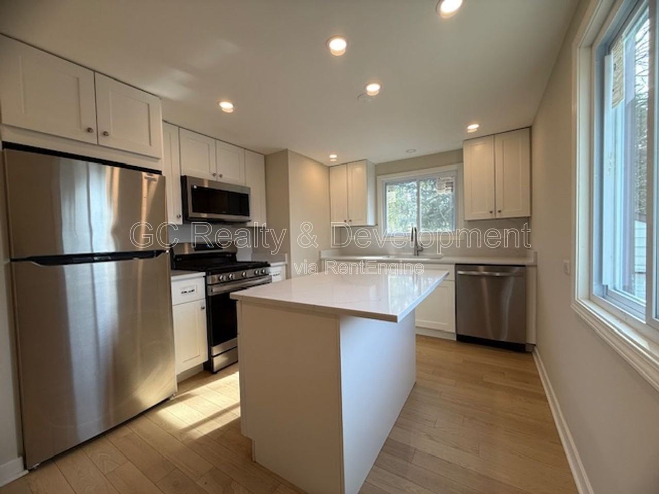 3233 Twyford Rd - Photo 2 of 25