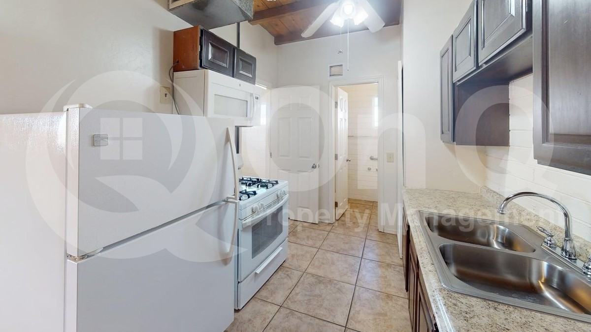 3566 E Kleindale Rd #D - Photo 4 of 12