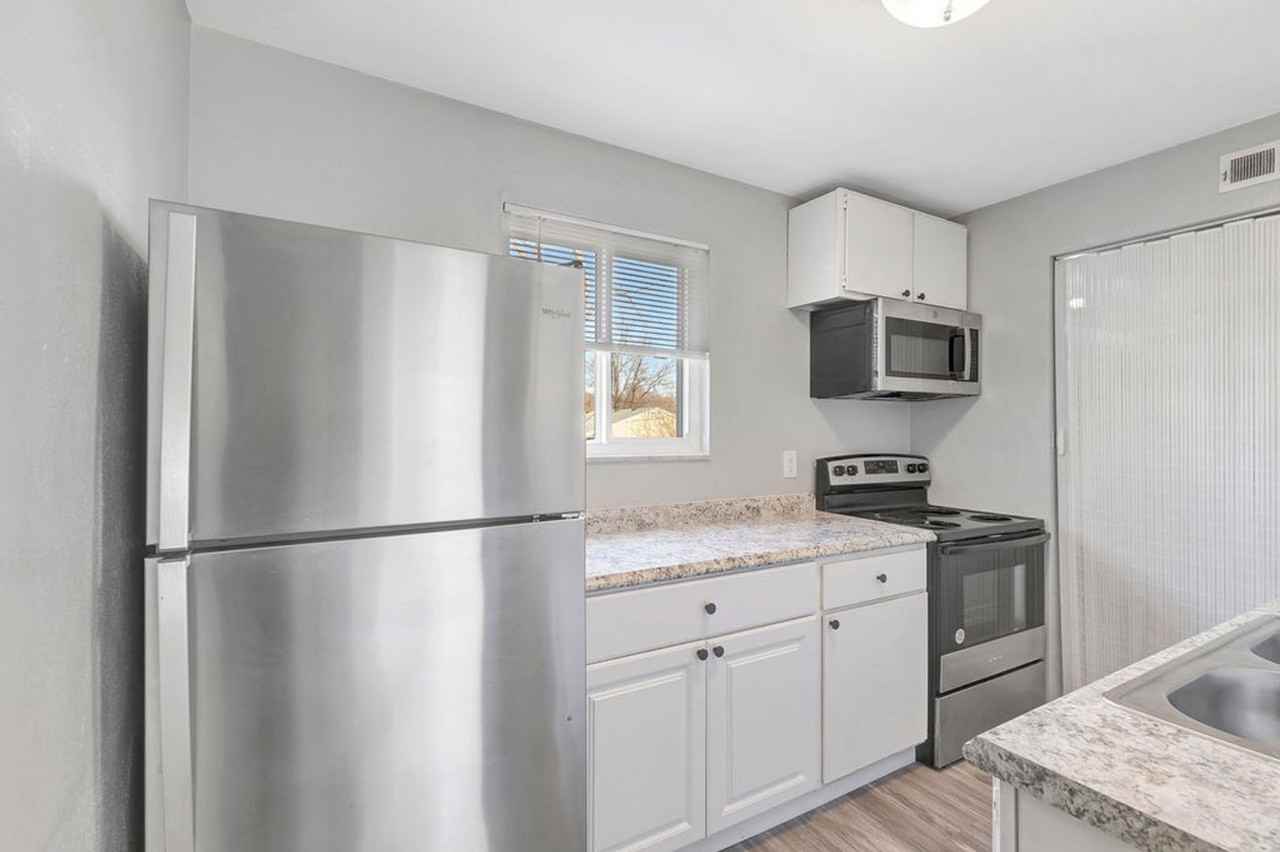 311 N 12th St #3 - Photo 5 of 11