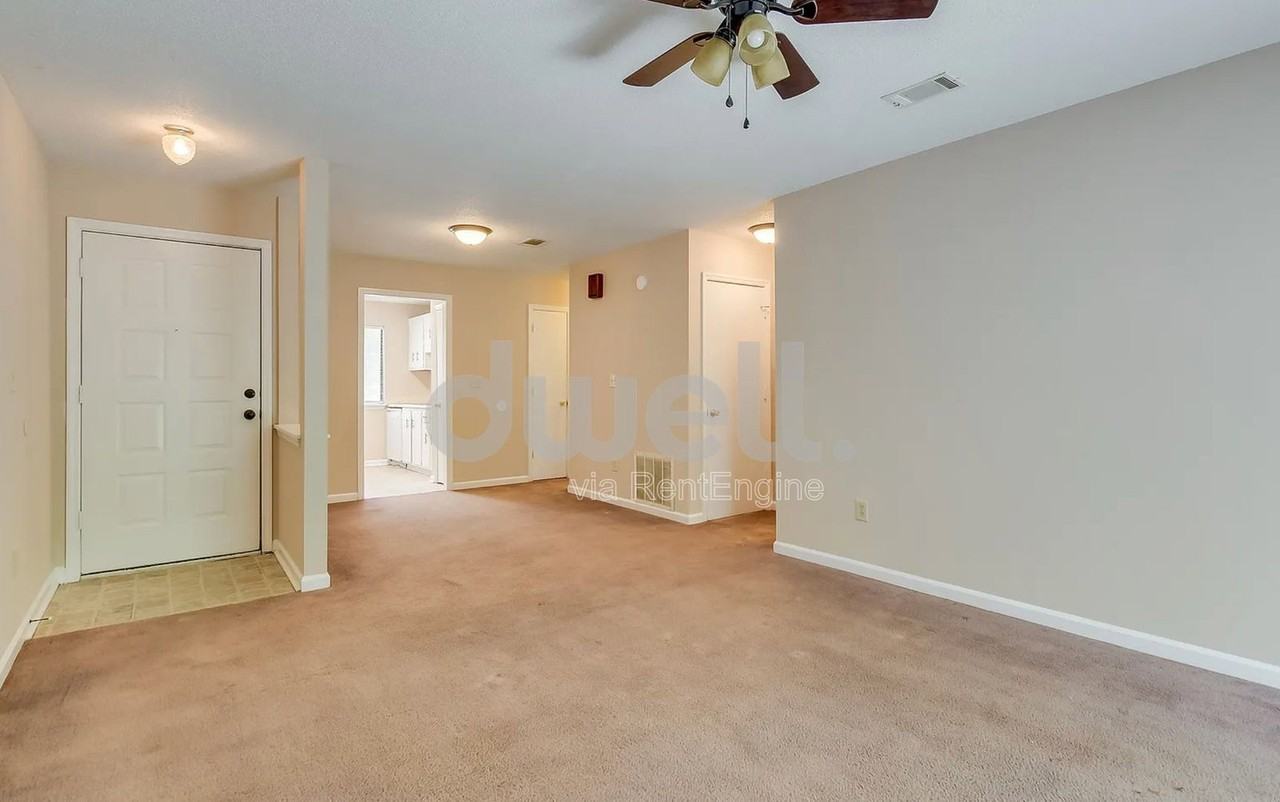 3510 Woodlake Rd #C - Photo 7 of 9