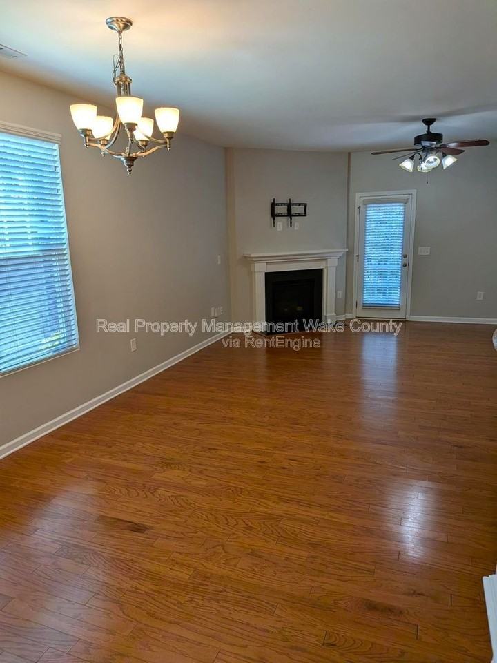 772 Treviso Ln - Photo 3 of 26