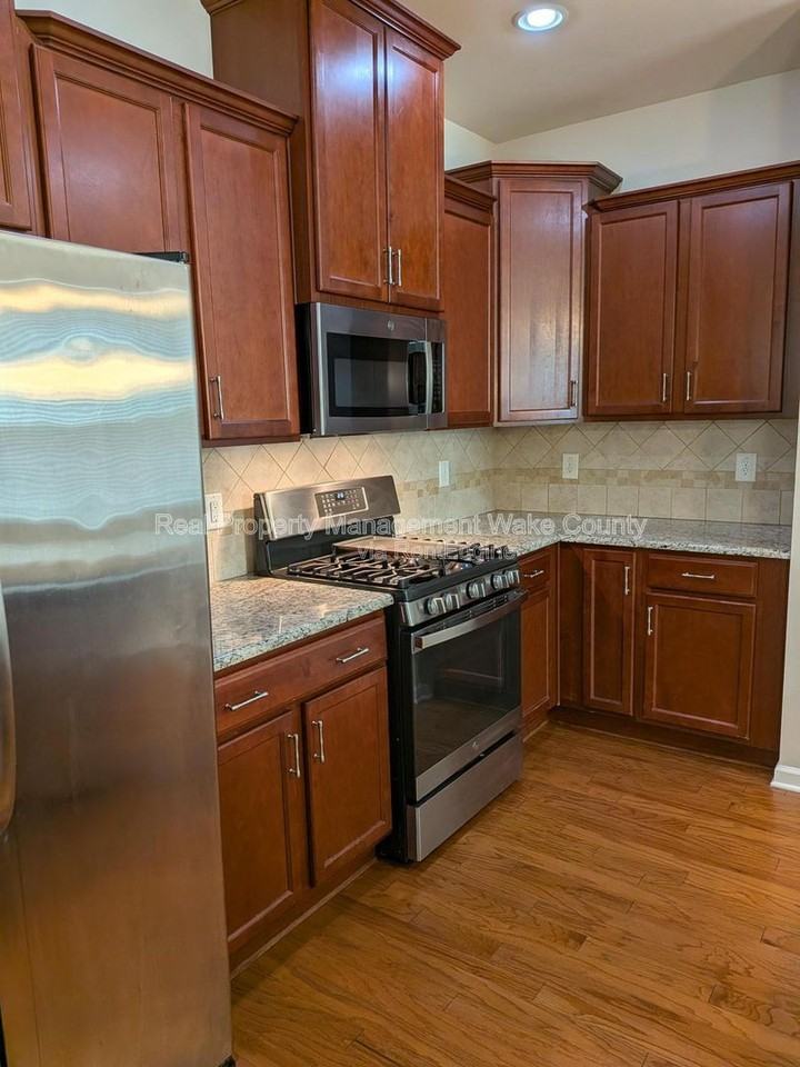 772 Treviso Ln - Photo 6 of 26