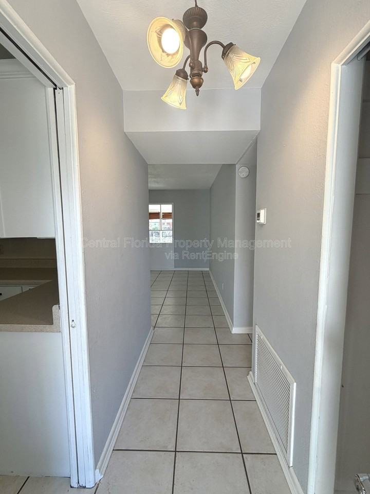 1947 Summerfield Rd - Photo 2 of 21