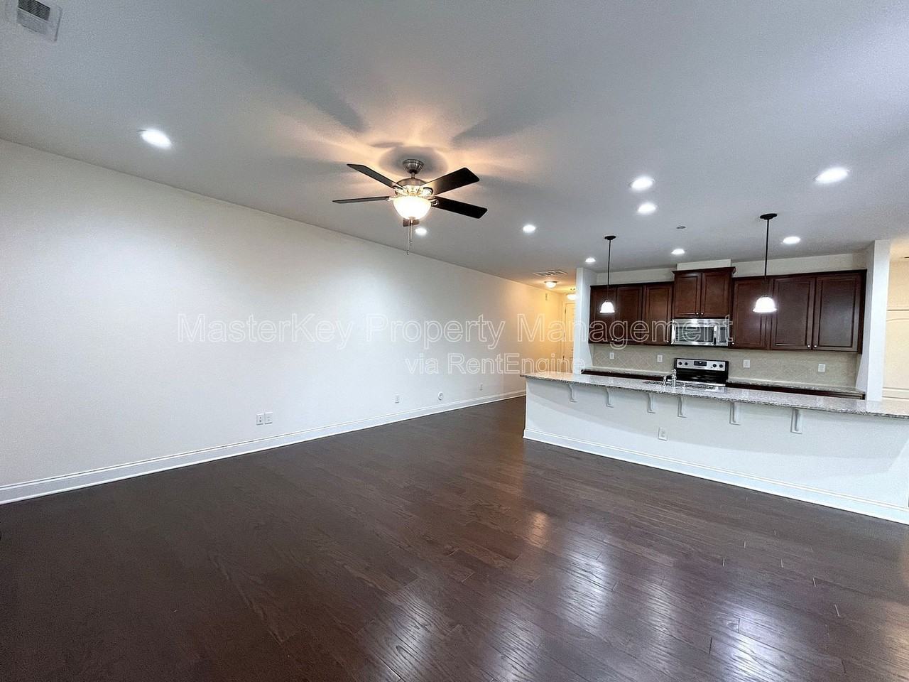 152 Alamosa Pl - Photo 3 of 21