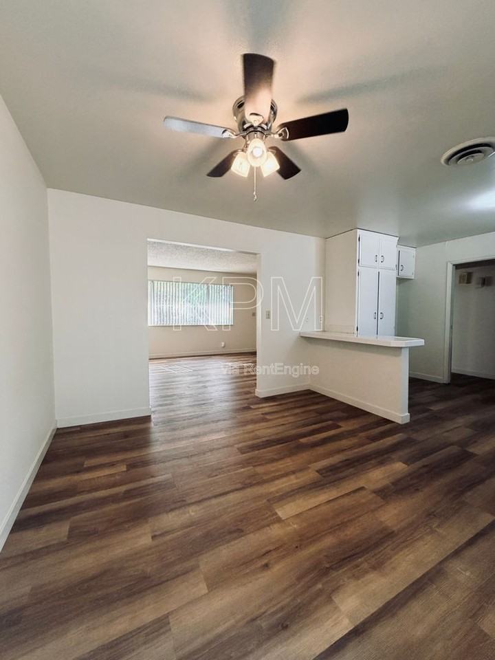 8446 N El Dorado St - Photo 3 of 21