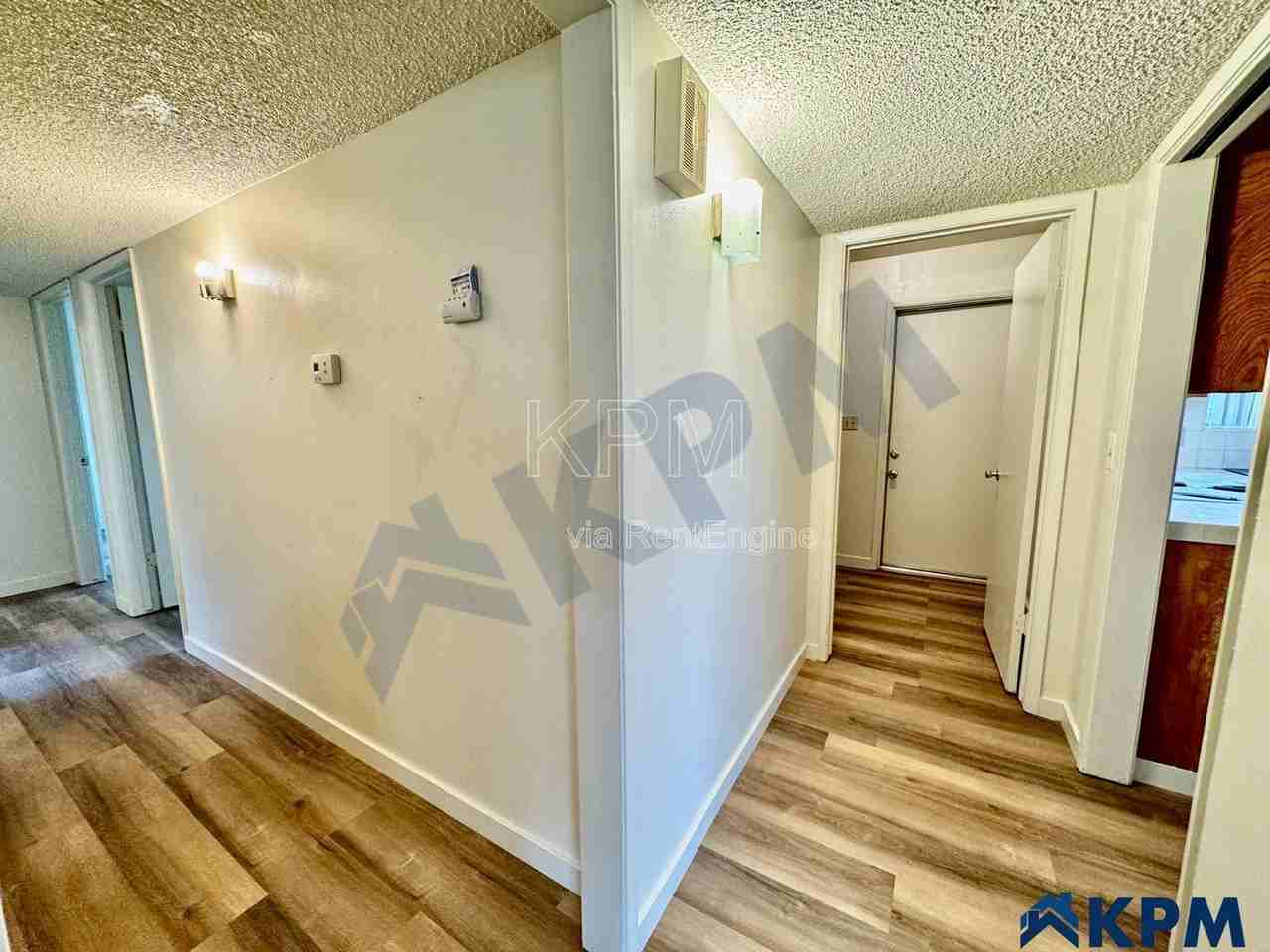 8446 N El Dorado St - Photo 6 of 21