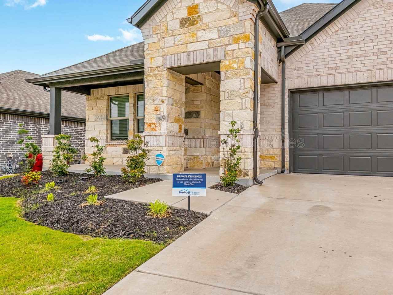 2200 Dunbar Dr - Photo 5 of 41