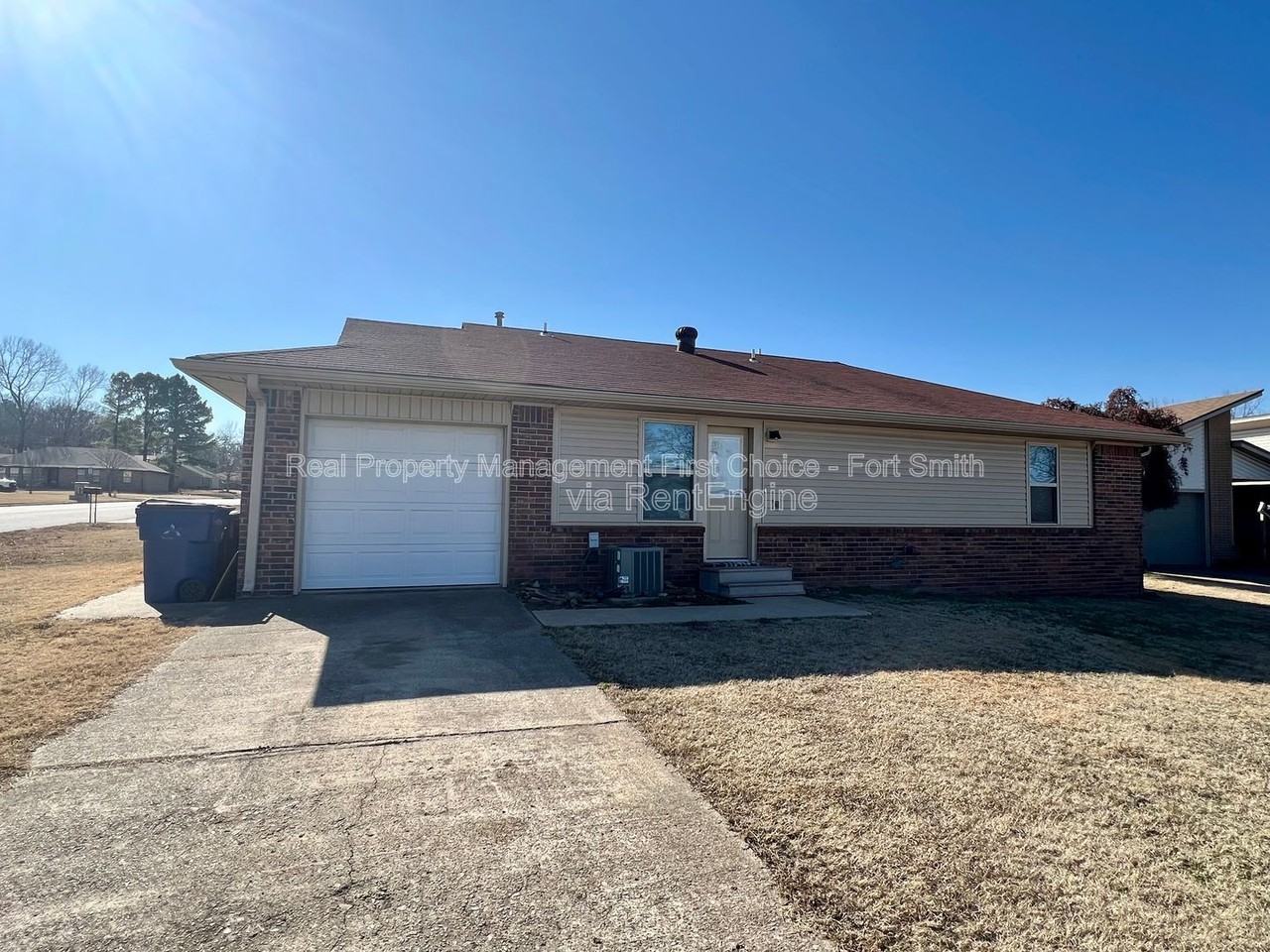 1709 Brooken Hill Dr - Photo 2 of 30