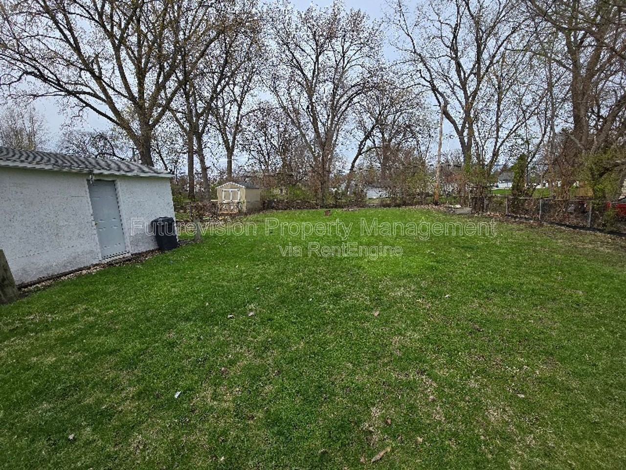 2421 Garden St - Photo 2 of 5