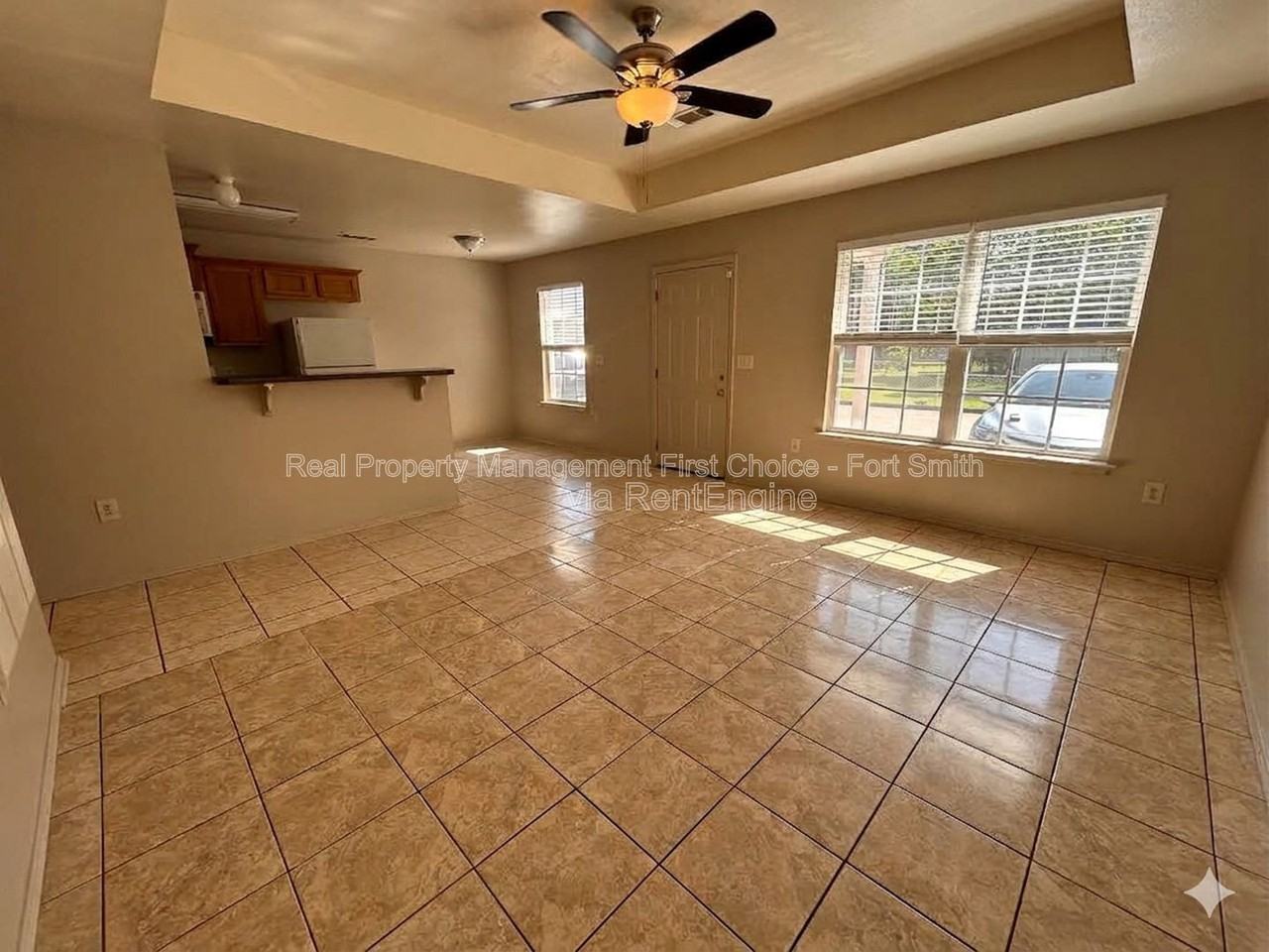 1439 Brazil Ave - Photo 3 of 16
