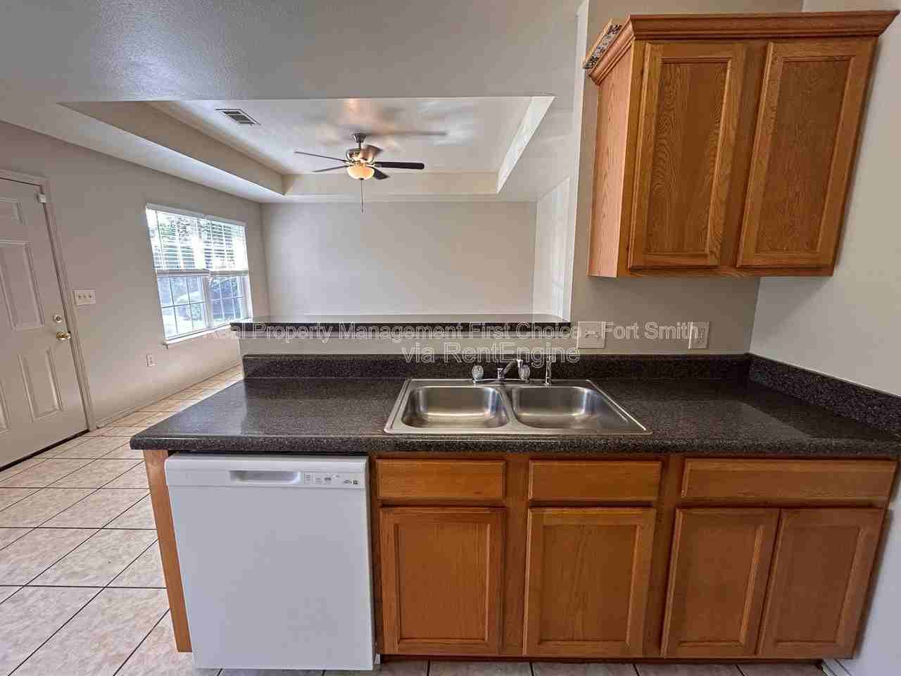 1439 Brazil Ave - Photo 6 of 16