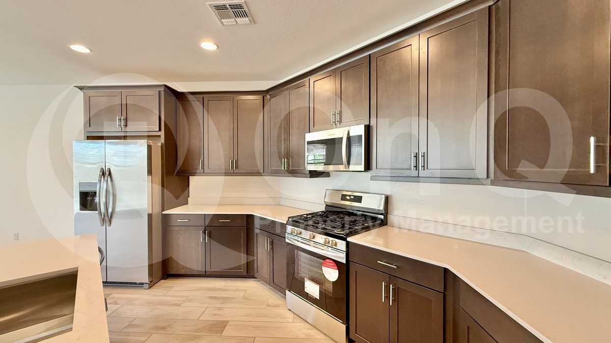 1454 W J Waltz Way - Photo 3 of 22