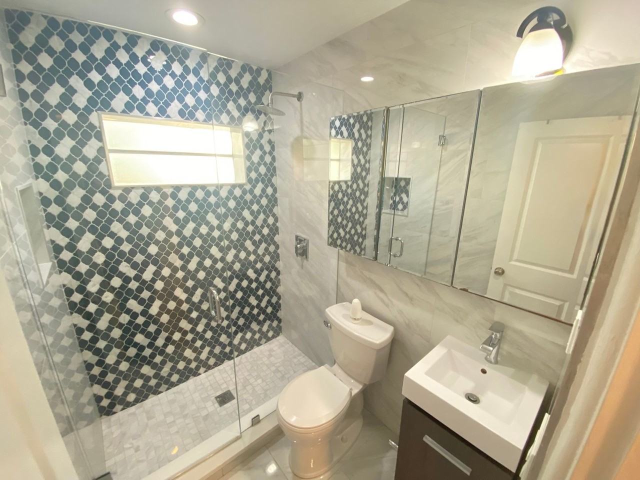 1001 E Pine St - Photo 3 of 19