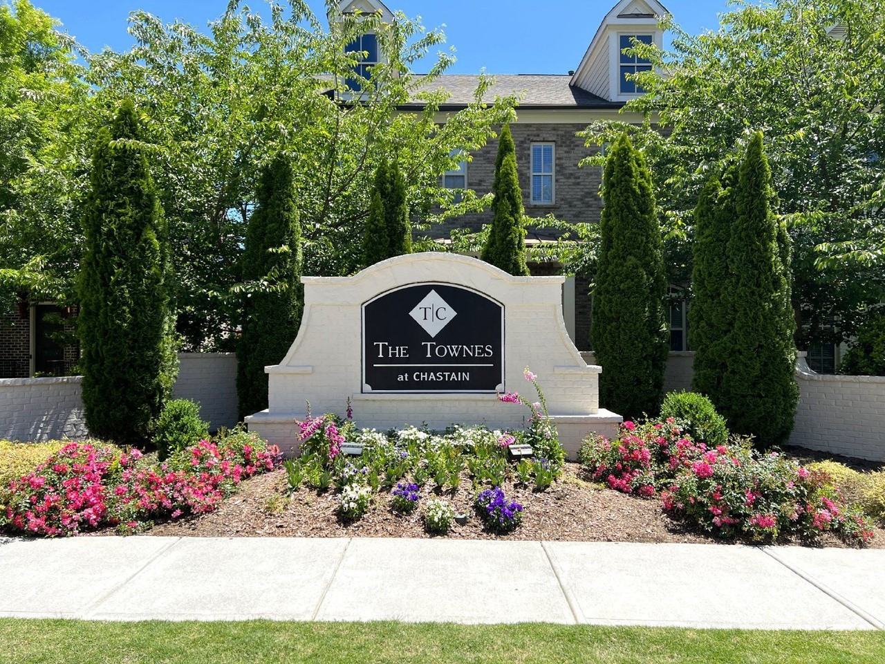 4353 Parkside Pl - Photo 3 of 50