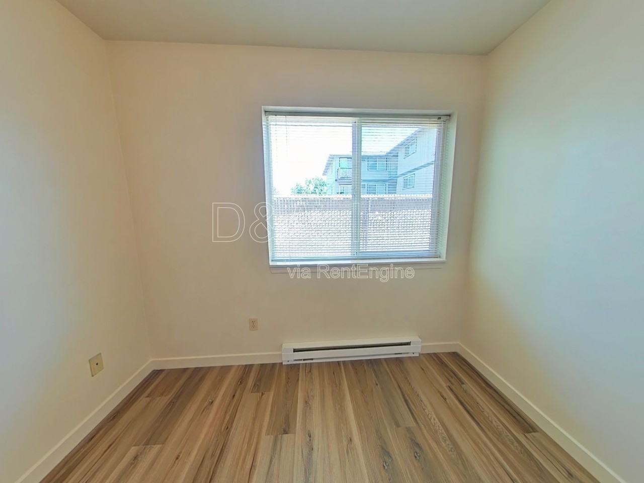 725 Sw 13th St #3 - Photo 6 of 8