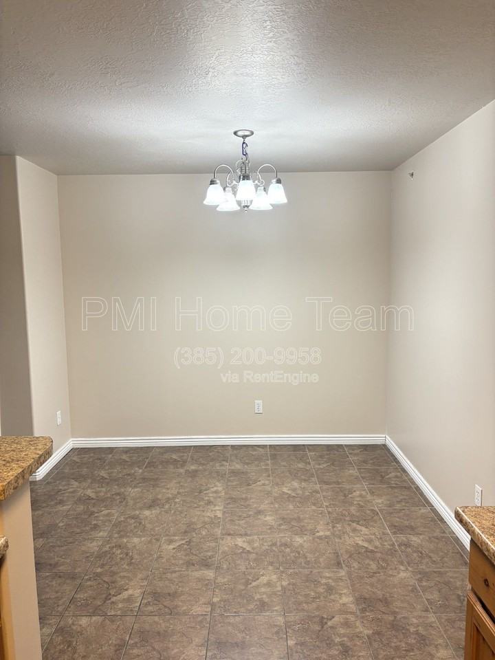 2510 Charleston Ave #B1 - Photo 6 of 18