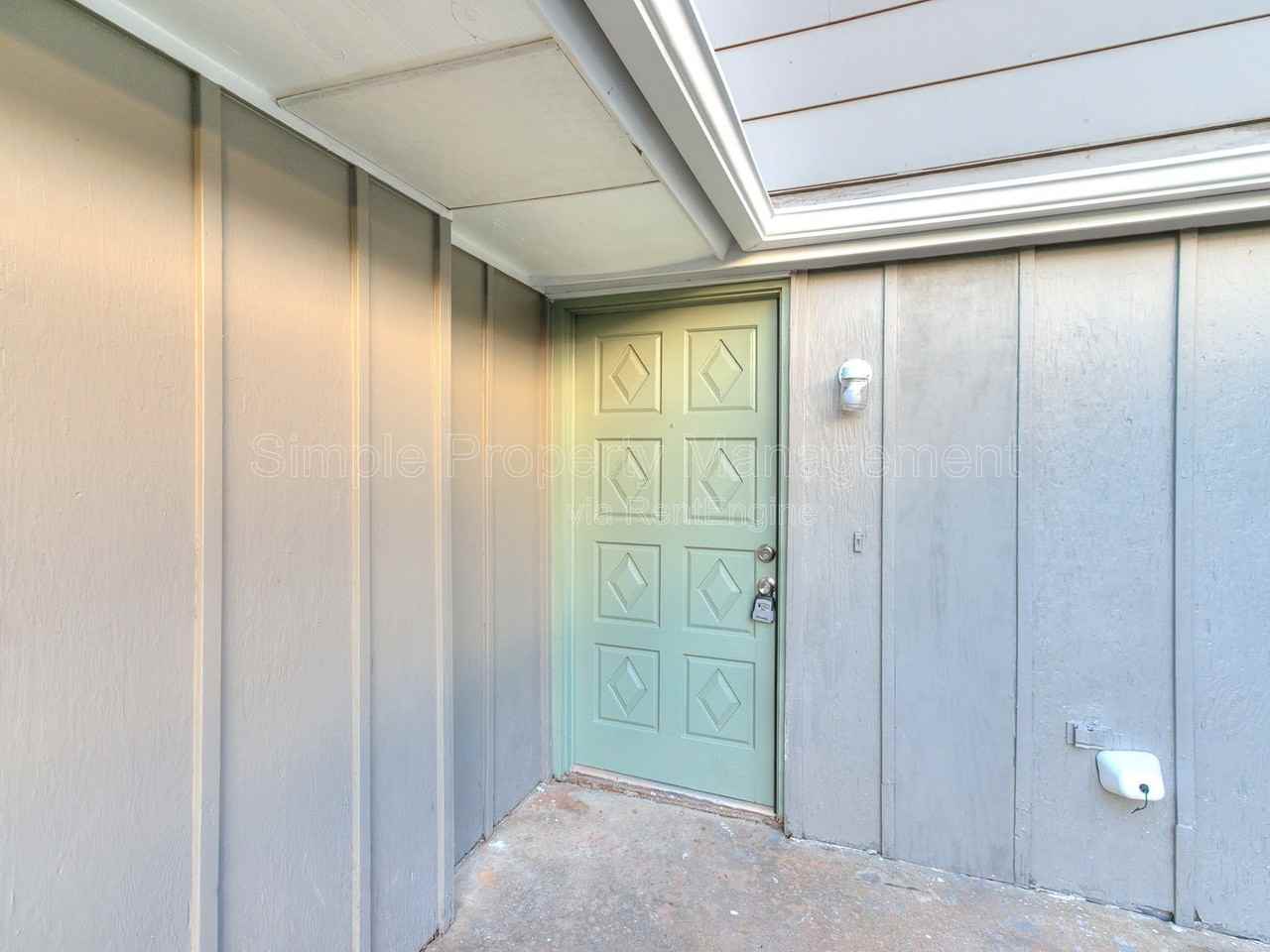 8510 Candlewood Dr - Photo 3 of 29