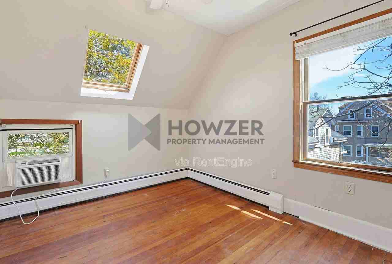 23 Harrison St #2 - Photo 3 of 19