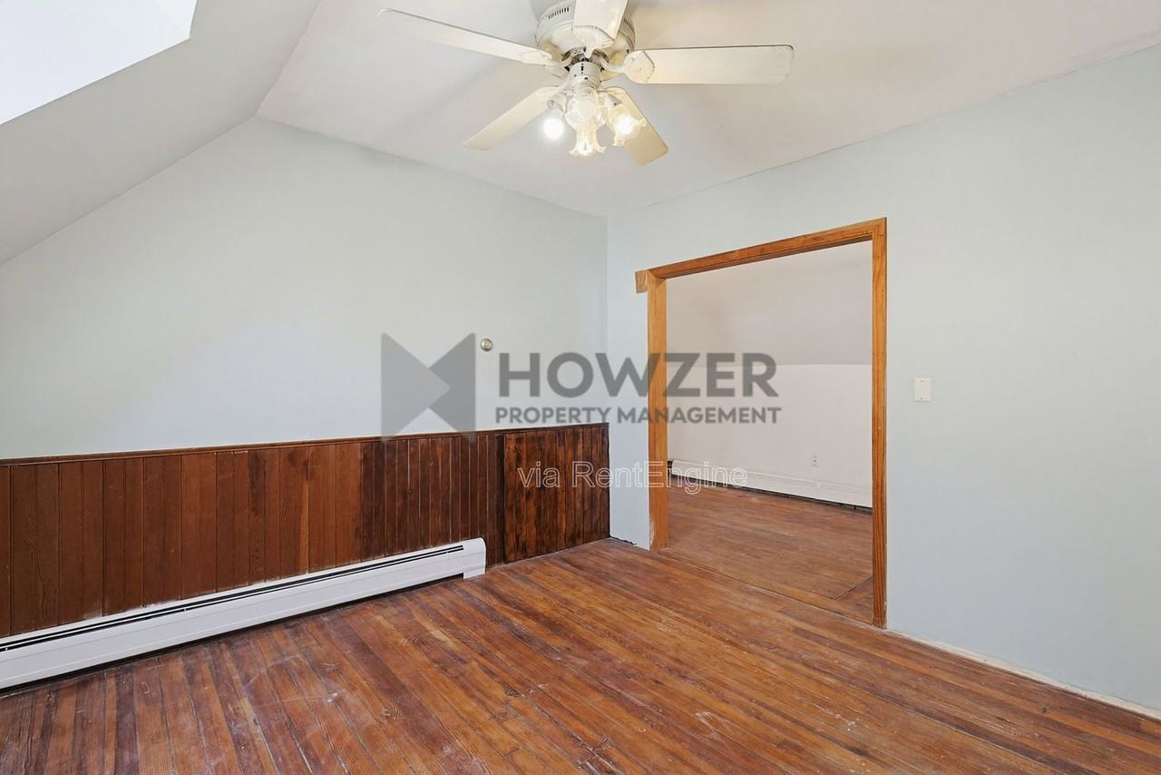 23 Harrison St #2 - Photo 5 of 19