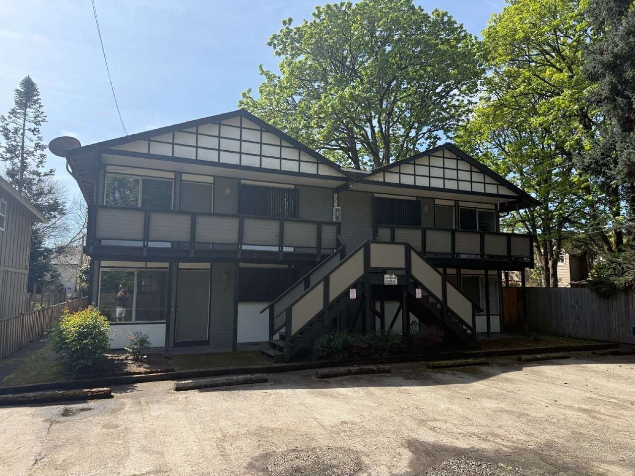 851 W 5th Ave #6 - Photo 2 of 11