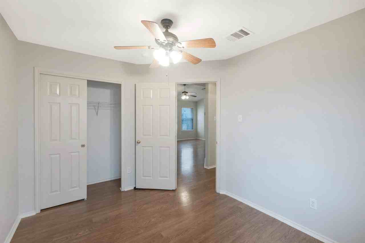 13400 James Monroe St - Photo 6 of 44