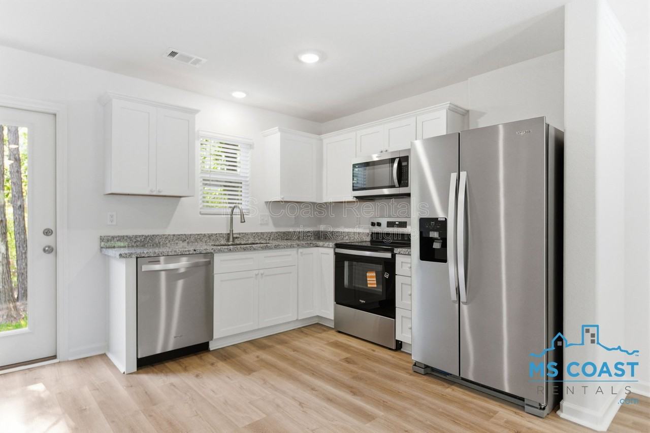 13459 Gorman St - Photo 7 of 22