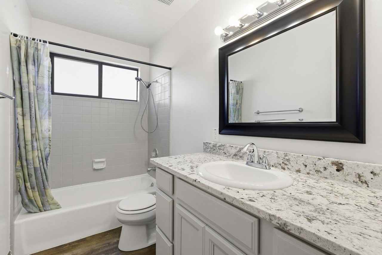 161 W 950 S #E12 - Photo 6 of 27