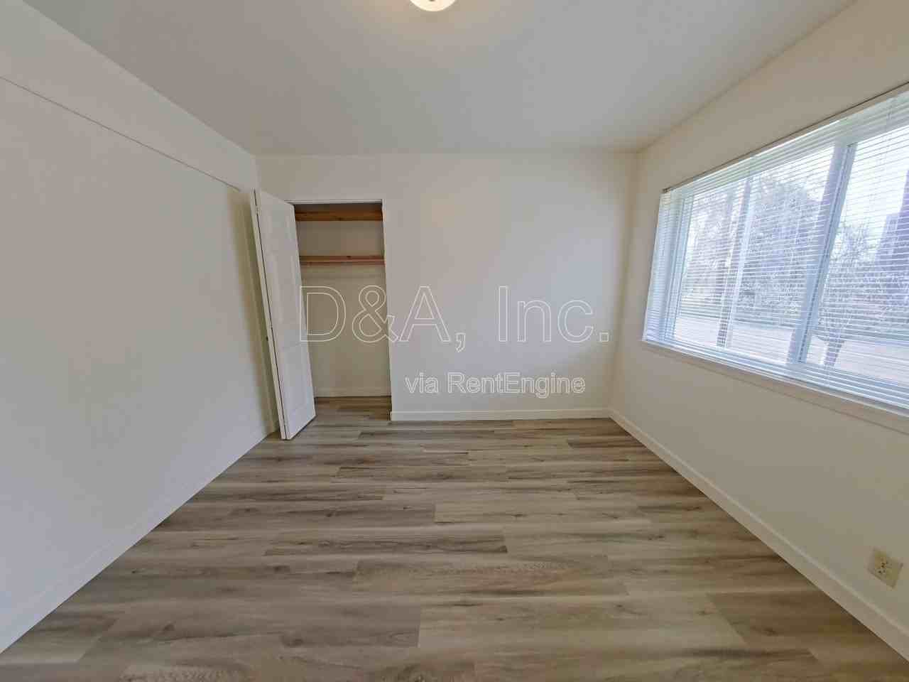 111 Nw 11th St #2 - Photo 7 of 11