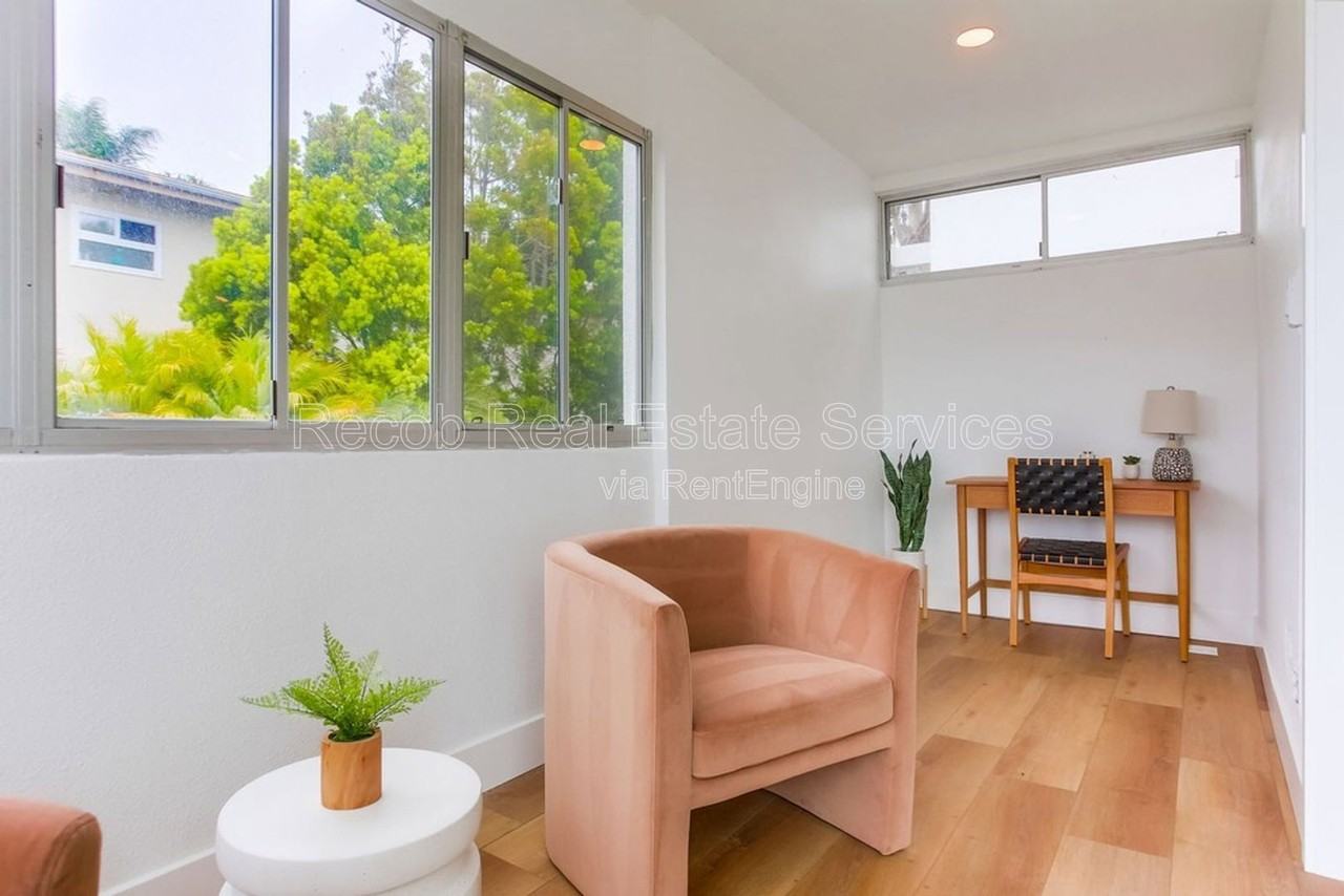 222 4th St - Photo 6 of 18