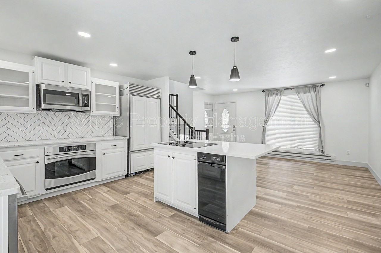 17805 E Kansas Pl - Photo 5 of 28