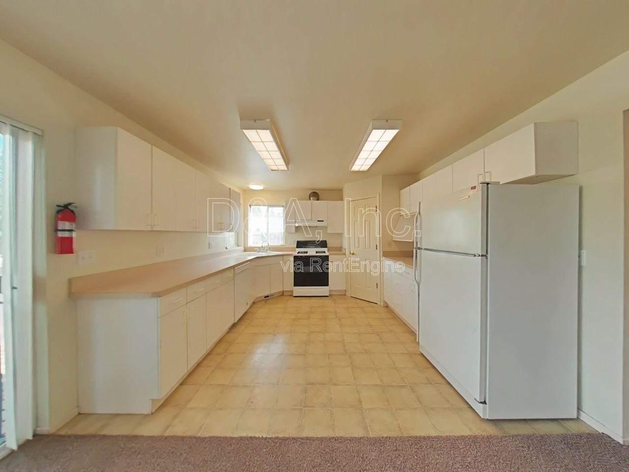 1203 Nw 26th St - Photo 3 of 14