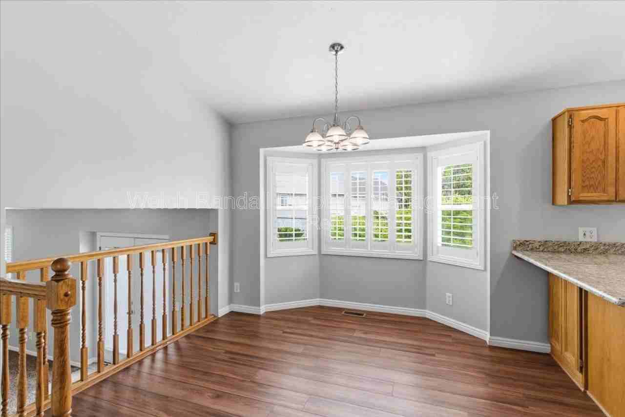 2757 Sandi Dr - Photo 6 of 35