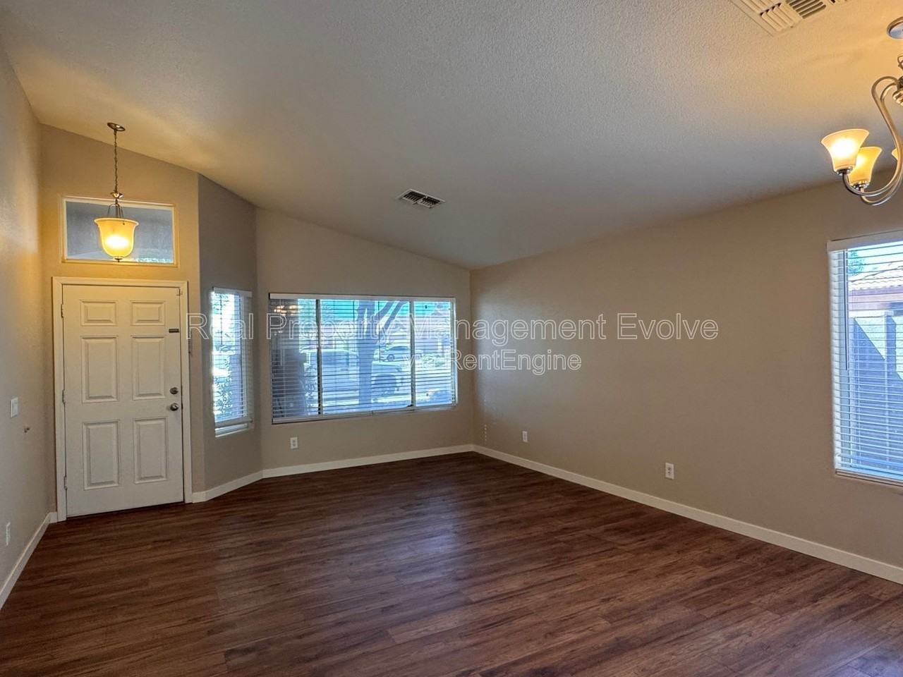 22297 N 76th Dr - Photo 3 of 28