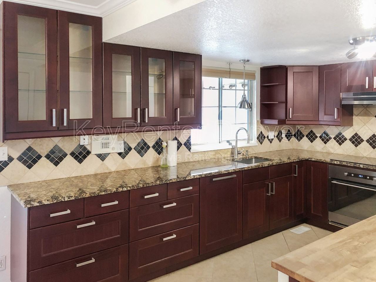 2676 Perry St - Photo 4 of 21