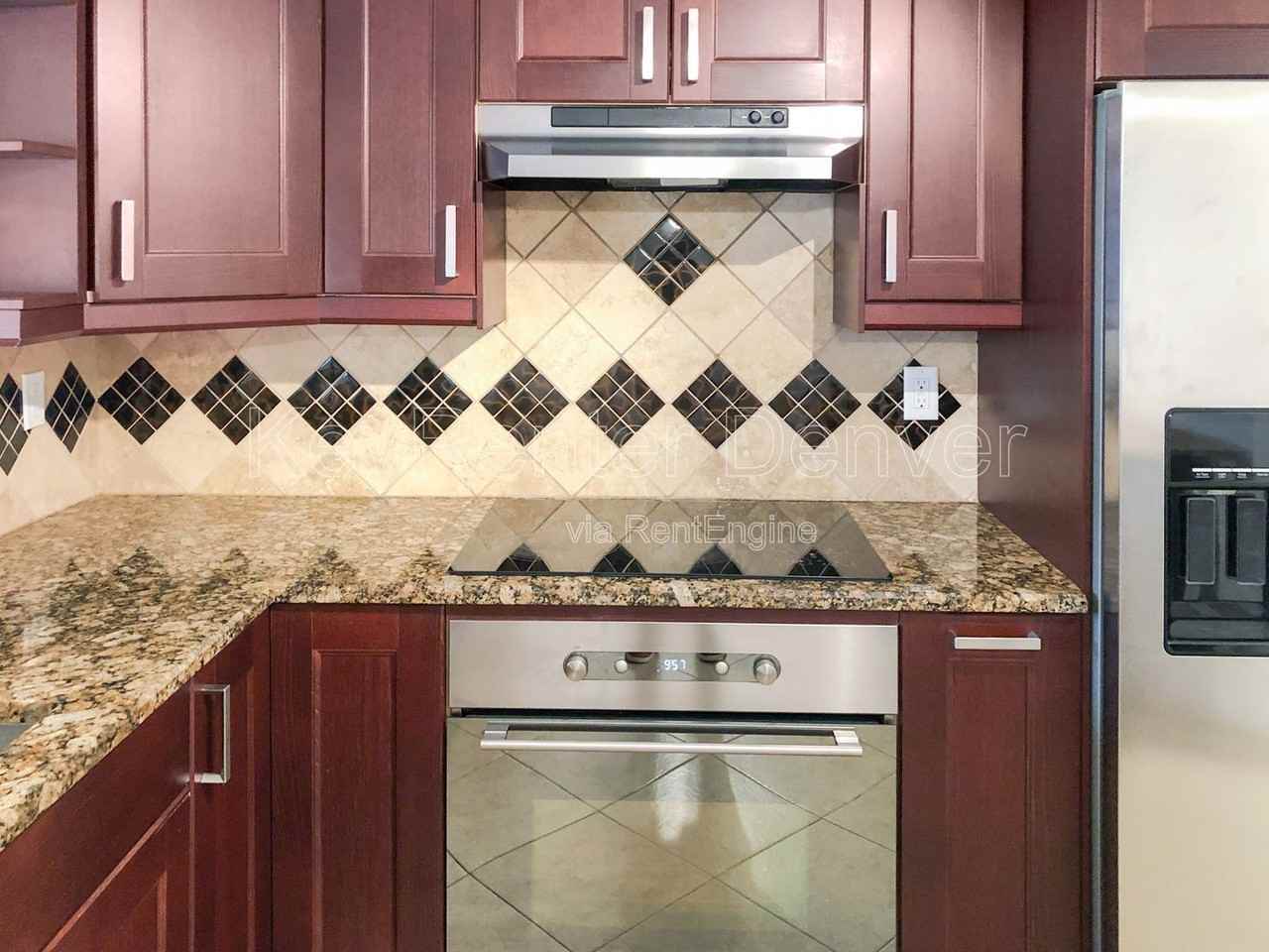 2676 Perry St - Photo 5 of 21