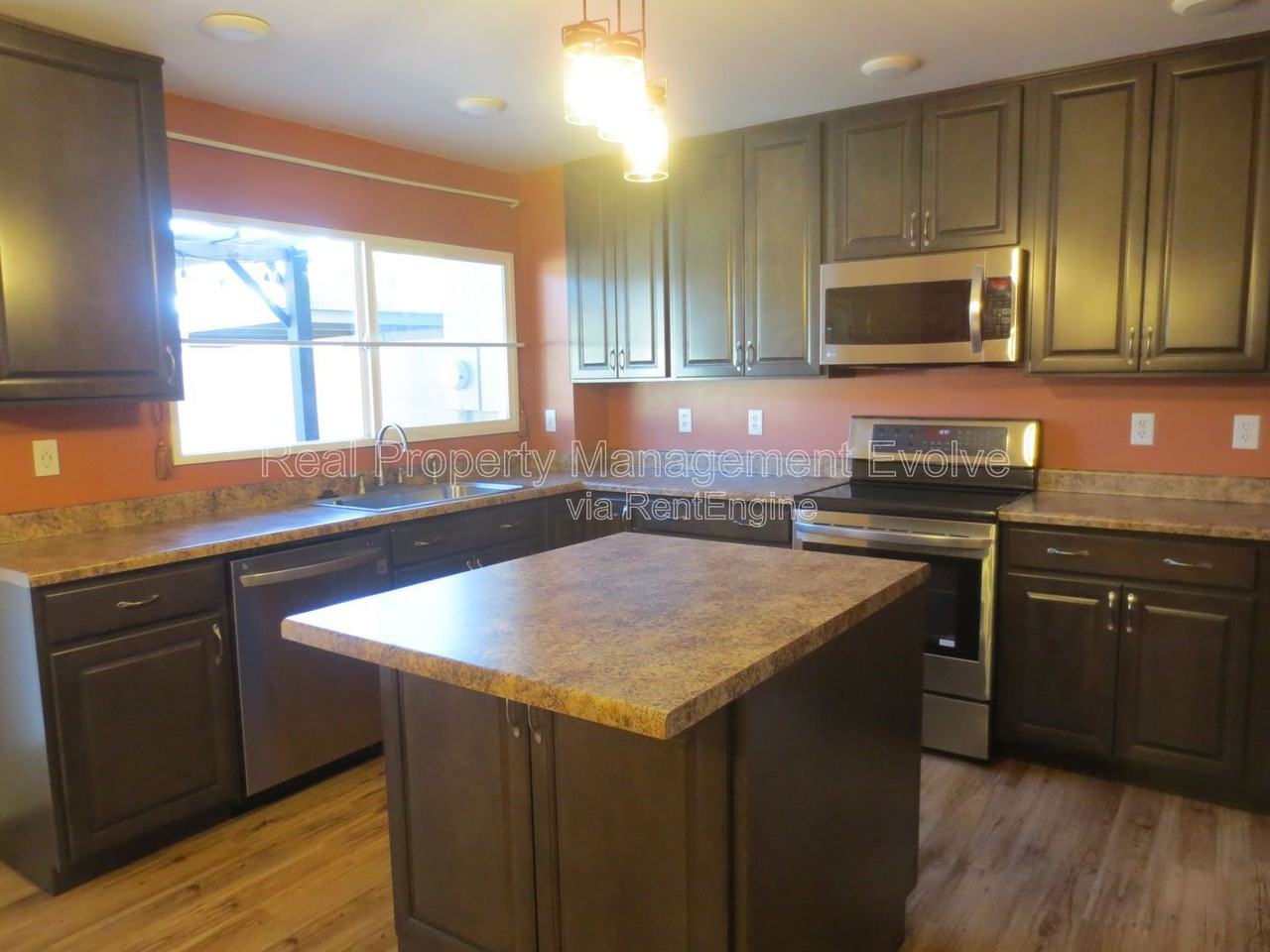 4808 S Juniper St - Photo 7 of 21