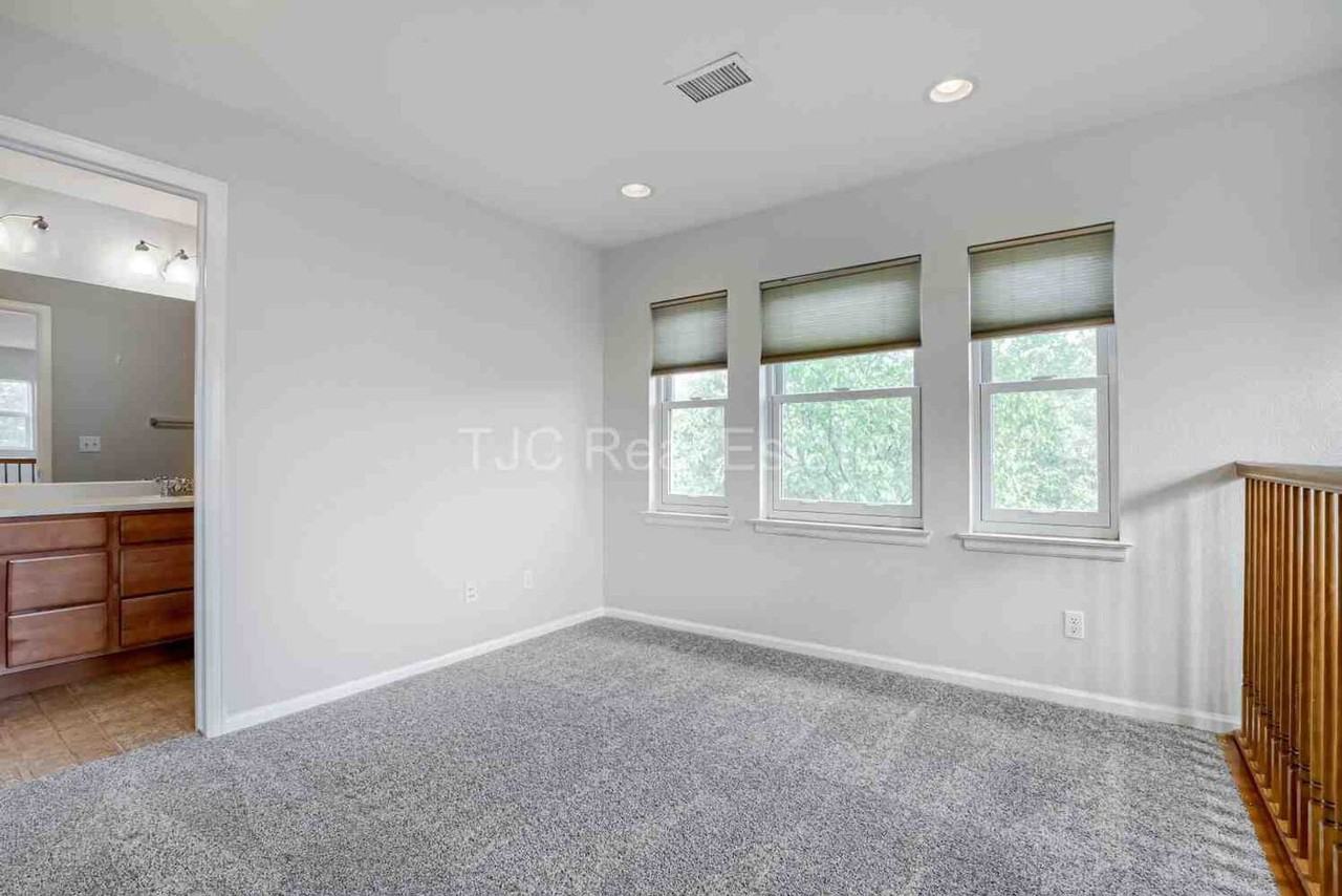 3427 Florence Way - Photo 7 of 12