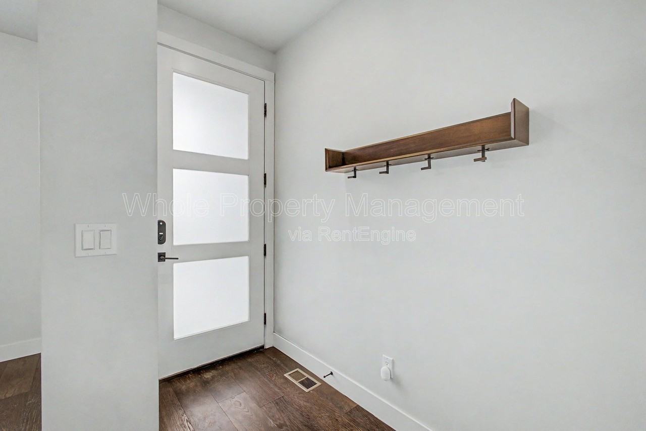 4339 Kalamath St - Photo 2 of 23