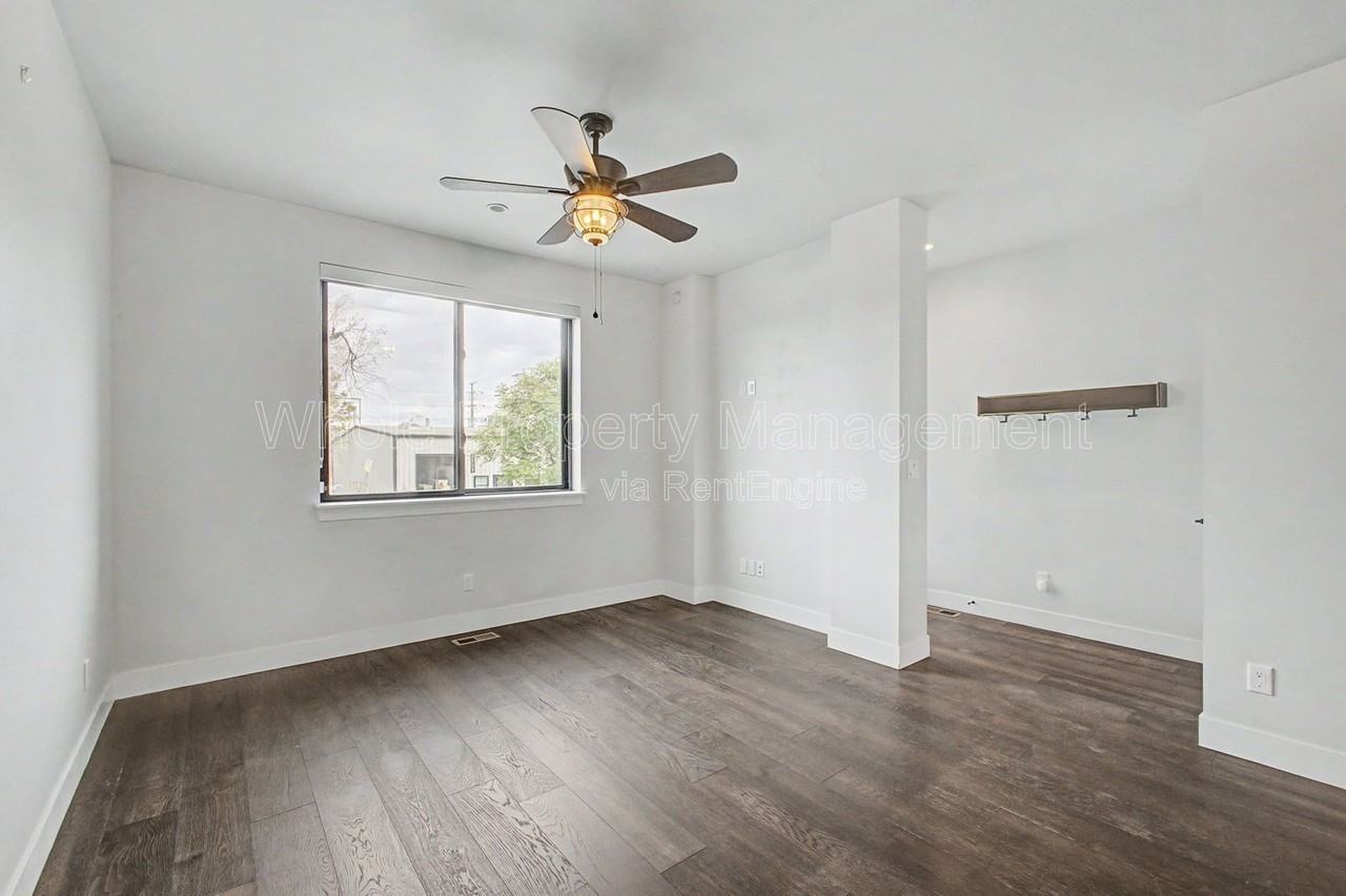 4339 Kalamath St - Photo 5 of 23