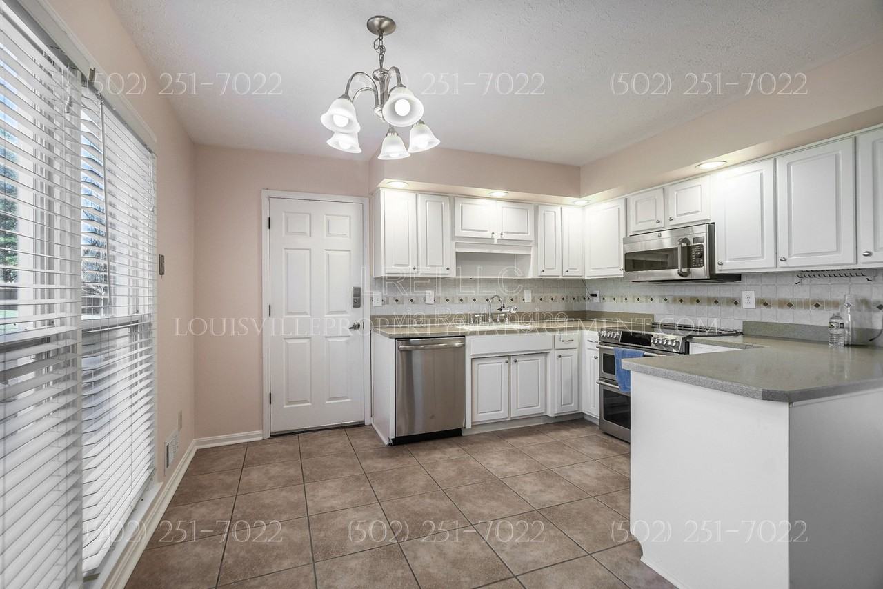 3609 E Locust Cir - Photo 5 of 23