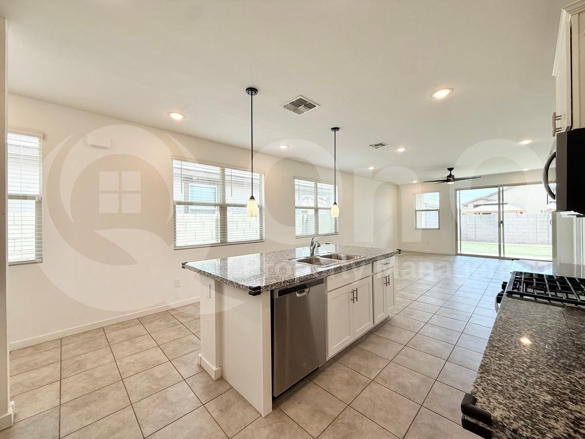 40015 W Rio Lobo Dr - Photo 4 of 20