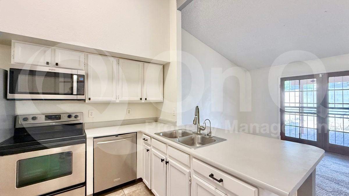 9121 N 68th Ave - Photo 3 of 17